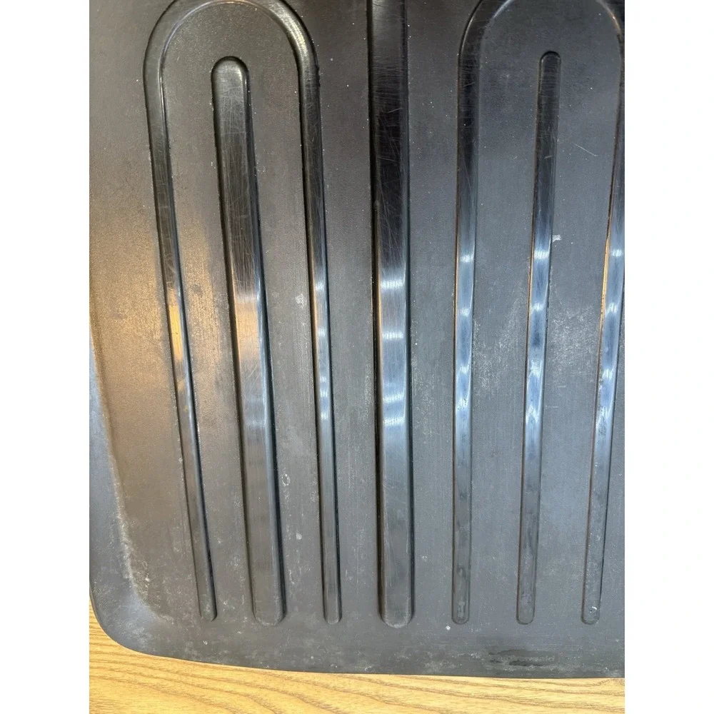 Rubbermaid Dish Drain Tray Board MICROBAN 118D Black Made In USA 14.75 X 18